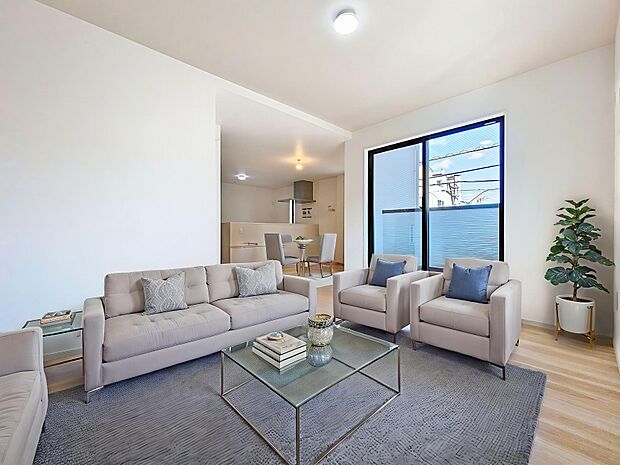 「開放感に満たされる。家族の和み空間」(画像内の家電・家具等はCGです。本物件には付帯されません。)