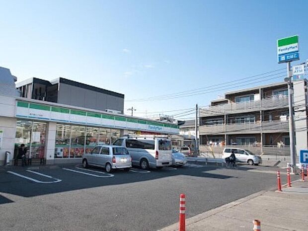 ファミリーマート_650mまで約1000m。