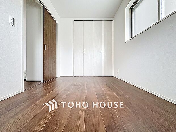 暖色系の照明は、心理的にも落ち着きを得られやすいそうです。