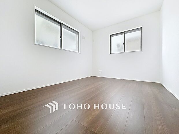 生活感を感じない空間では落ち着く事はできません。絶妙な雰囲気、配色、素材感を意識してコーディネート。