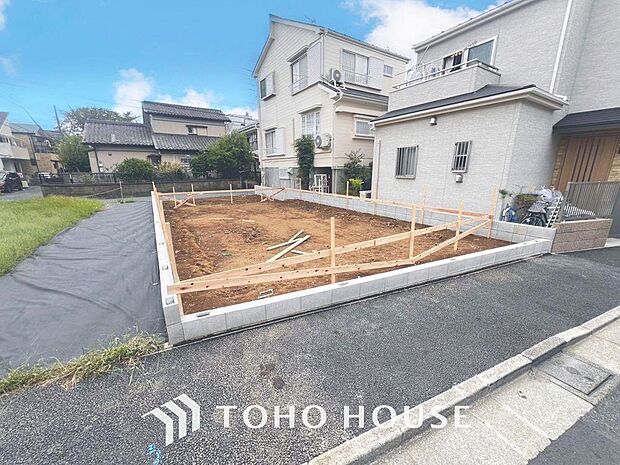 「現況」単に見た目や質感の良さだけではなく、建物の基礎や構造といった、目には見えにくい部分にもこだわります。住まいの本質の部分から、住み心地や安全性を見つめ直しました。