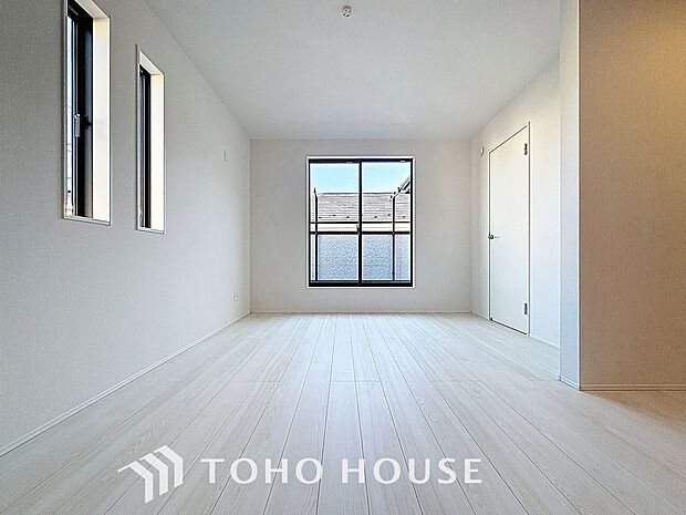 暖色系の照明は、心理的にも落ち着きを得られやすいそうです。