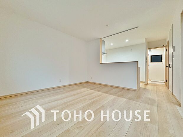 家は、ただ生活する場ではなく、笑顔の毎日、安らぎの日々のために、暮らしを愉しく、快適にする場所。