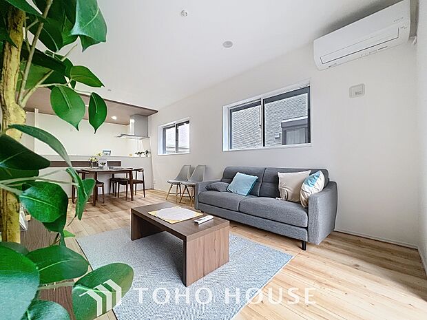 「自分らしい家造りを楽しめる」落ち着いたカラーコーディネートの室内。インテリアやファブリックで、オーナー様好みのテイストデザインを取り入れて頂けます。