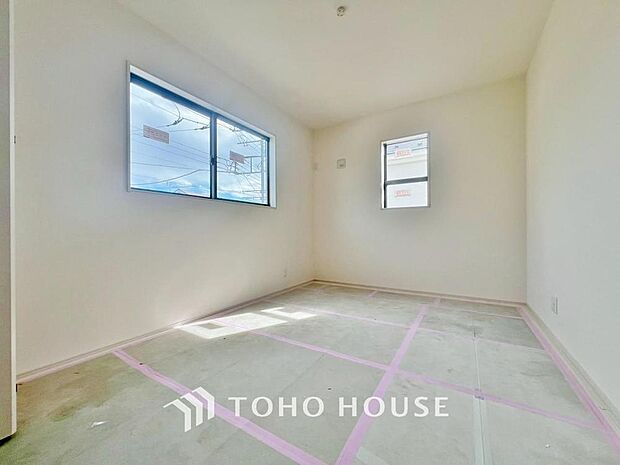 「心地よい空間」ほっと一息つけるような、安心して寛げる雰囲気の空間です。シンプルな内装は、時が経ちニーズが変わっても、フレキシブルに活用頂けます。