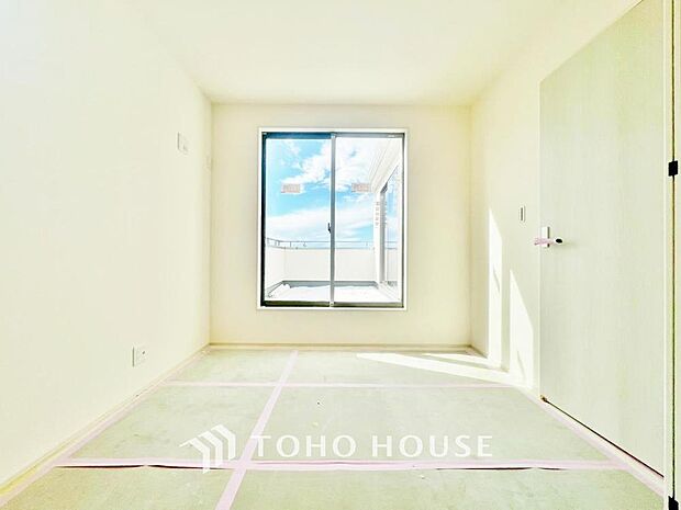 「居心地の良いナチュラル空間」お家時間を穏やかに過ごせる寛ぎの空間です。居心地の良さを実感して頂けるお部屋となっております。