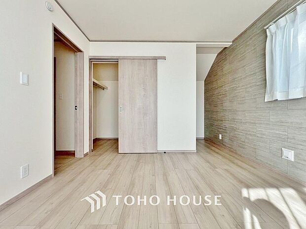 「収納」全ての居室にクローゼットを完備しております。