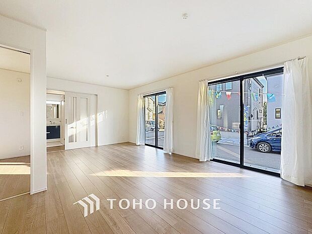 「自分らしい家造りを楽しめる」落ち着いたカラーコーディネートの室内。インテリアやファブリックで、オーナー様好みのテイストデザインを取り入れて頂けます。