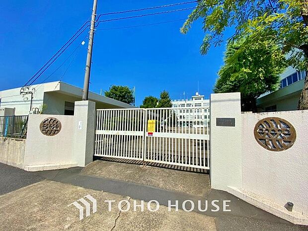 足立区立江南中学校まで約1216m。