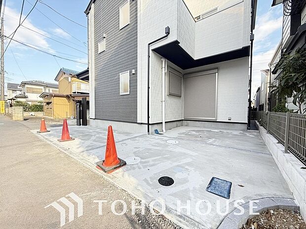 「駐車場」ファミリーカーの需要が多い中、駐車場も広めに確保いたしました。