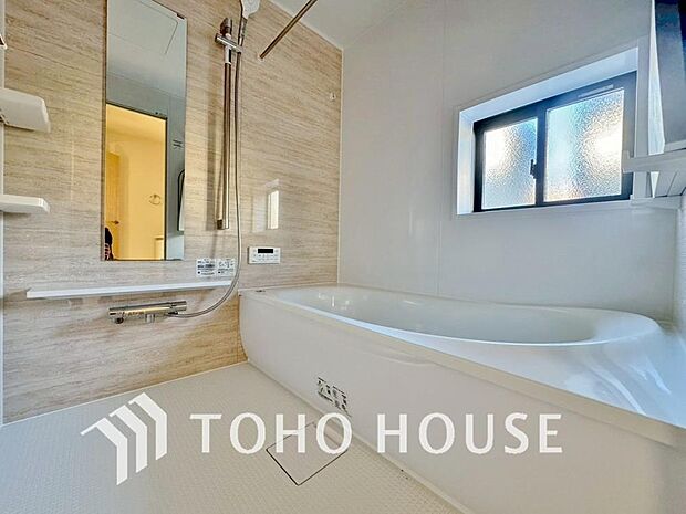 「一日の疲れをリフレッシュ。快適バスルーム。」癒しの空間バスルームです。天気に左右されずに洗濯物を乾かせる、浴室乾燥機・オートバス機能付きです。