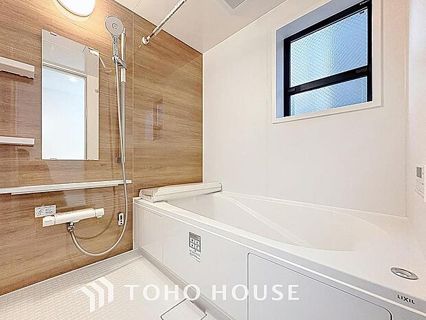 「一日の疲れをリフレッシュ。快適バスルーム。」癒しの空間バスルームです。天気に左右されずに洗濯物を乾かせる、浴室乾燥機・オートバス機能付きです。