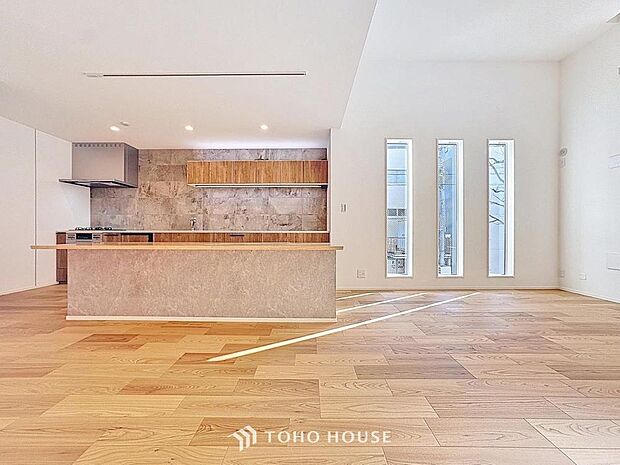 「彩りある新生活のスタート。」落ち着いたカラーコーディネートの室内。インテリアやファブリックで、オーナー様好みのテイストデザインを取り入れて頂けます。