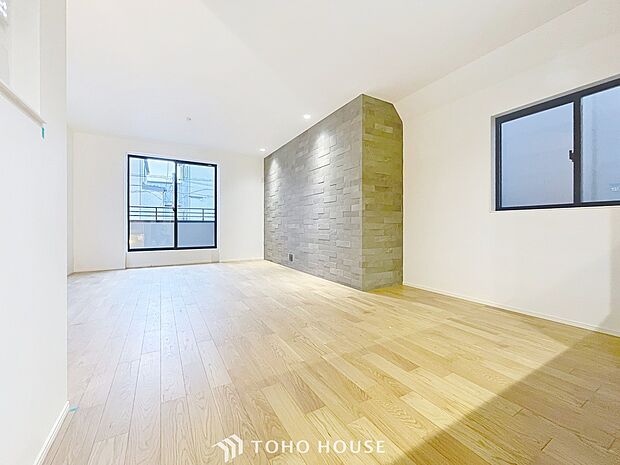 作り手の「気持ちの良いリビングでお過ごししていただきたい」という思いを感じさせます。