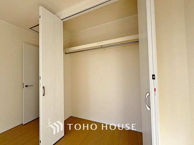 「収納」全ての居室にクローゼットを完備しております。