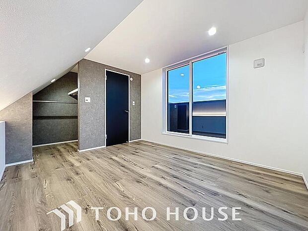 「居心地の良いナチュラル空間」お家時間を穏やかに過ごせる寛ぎの空間です。居心地の良さを実感して頂けるお部屋となっております。