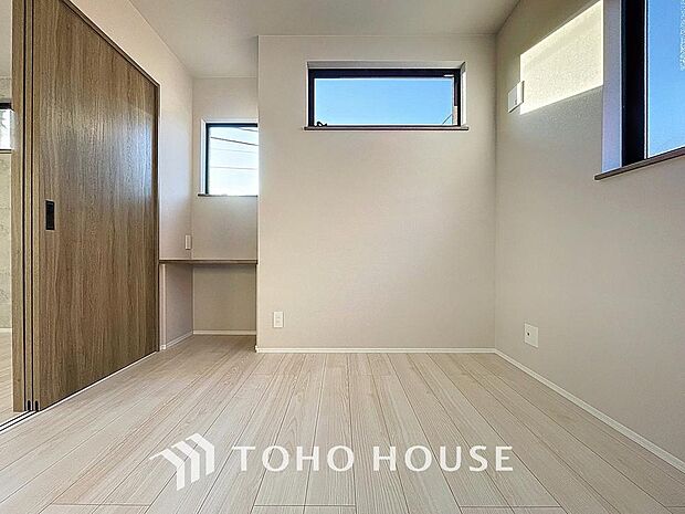 「明るい居室」温もりある自然光を感じていただける居室です。