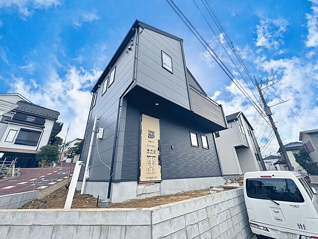 「現況」快適に過ごす条件は、一人ひとり違います。だからこそ飾り過ぎないシンプルな内装と偏り過ぎないデザインで統一しております。居住していく中でオーナー様だけの「マイホーム」に創り上げて下さい。