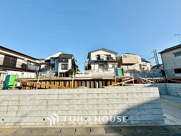 「現況」快適に過ごす条件は、一人ひとり違います。だからこそ飾り過ぎないシンプルな内装と偏り過ぎないデザインで統一しております。居住していく中でオーナー様だけの「マイホーム」に創り上げて下さい。