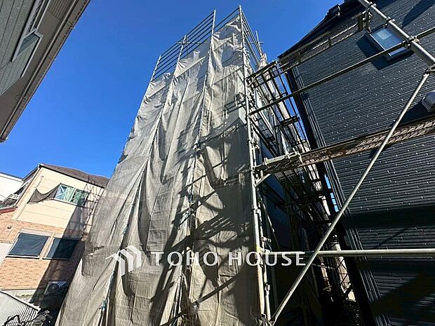 「外観」一日の中で多くの時間を過ごすことになる住まいだからこそ、いつも穏やかな空間であるように心掛け、「落ち着き」と「安らぎ」と「快適」を実現してくれます。