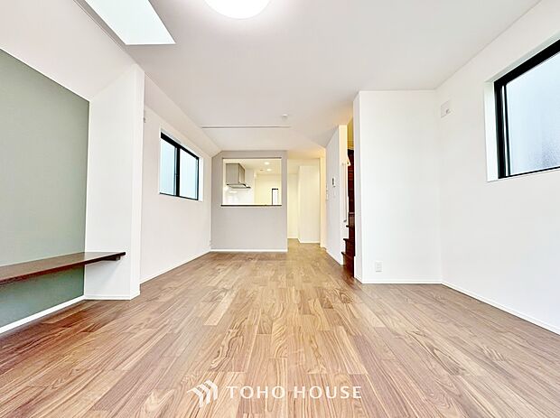 「自分らしい家造りを楽しめる」落ち着いたカラーコーディネートの室内。インテリアやファブリックで、オーナー様好みのテイストデザインを取り入れて頂けます。