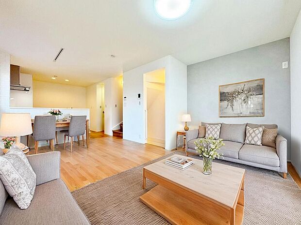 「リビングダイニング」(画像内の家電・家具等はCGです。本物件には付帯されません)