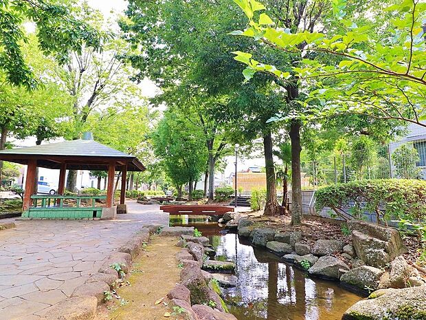 見沼代親水公園まで約400m。