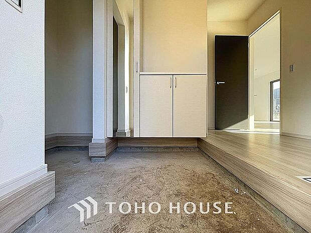 「玄関」「ただいま」・「おかえり」。新居で交わす家族同士の何気ないやり取りがただ何となく嬉しいんです。自分のお家を手に入れた事の喜びが感じられるお客様からの素敵なエピソードです。