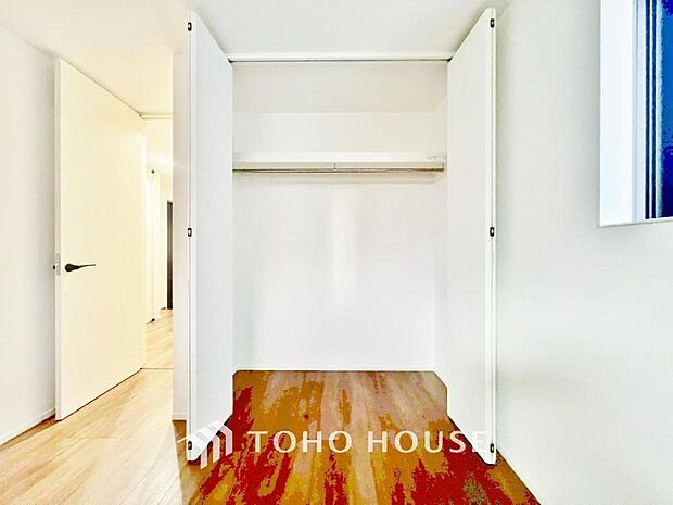 「収納完備」居室には収納スペースを完備し、自由度の高い家具の配置が叶うシンプルな空間です。