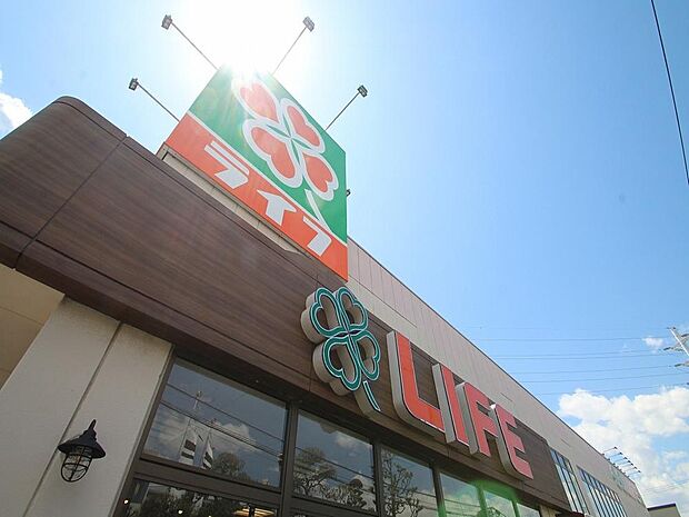 ライフ 葛飾鎌倉店まで約290m。