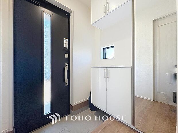 「玄関」「ただいま」・「おかえり」。新居で交わす家族同士の何気ないやり取りがただ何となく嬉しいんです。自分のお家を手に入れた事の喜びが感じられるお客様からの素敵なエピソードです。