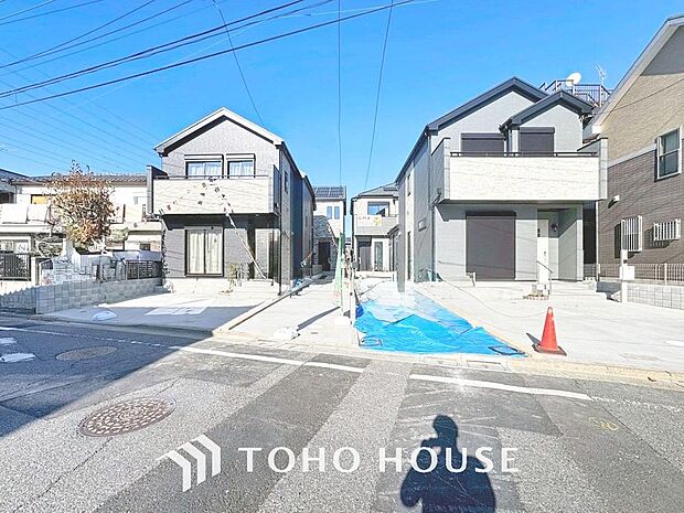 「駐車場」ファミリーカーの需要が多い中、駐車場も広めに確保いたしました。