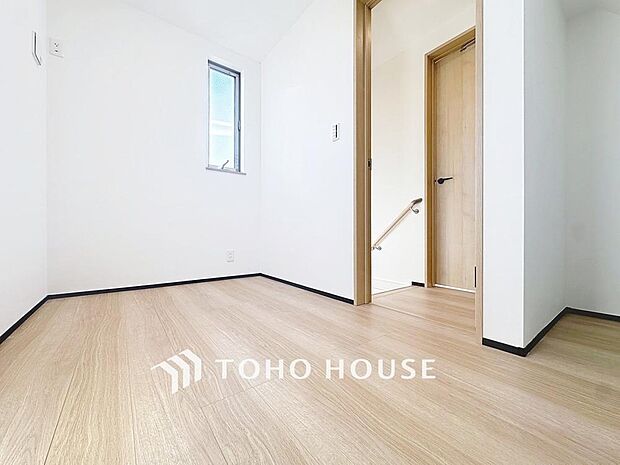 「心地よい空間」ほっと一息つけるような、安心して寛げる雰囲気の空間です。シンプルな内装は、時が経ちニーズが変わっても、フレキシブルに活用頂けます。