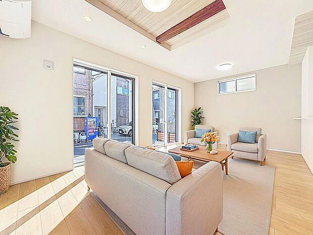 「折り上げ天井×開放感。」天井が高いことによってお部屋を広々と感じられます。(画像内の家電・家具等はCGです。本物件には付帯されません。)