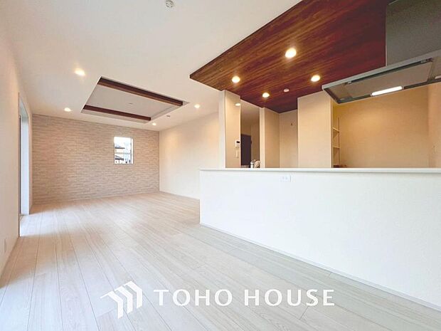 「寛ぎの空間リビング」毎日過ごす場所だからこそ、飽きのこないデザインが大事。本当に欲しい「寛げる空間」を実感して頂けます。