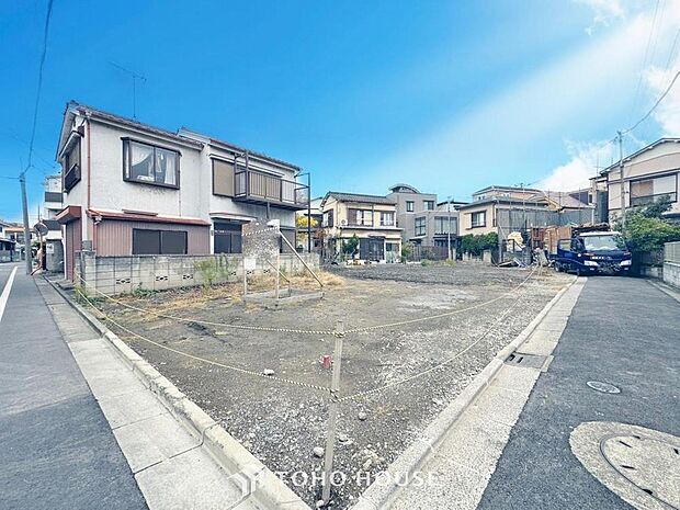 「現況」街並みや周辺の環境に呼応しながら、美しく、そして毎日の暮らしを考慮した機能性の高い住まい。