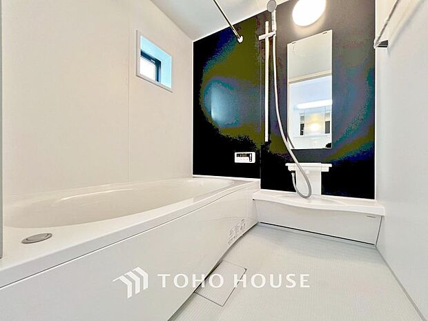 「一日の疲れをリフレッシュ。快適バスルーム。」癒しの空間バスルームです。天気に左右されずに洗濯物を乾かせる、浴室乾燥機・オートバス機能付きです。