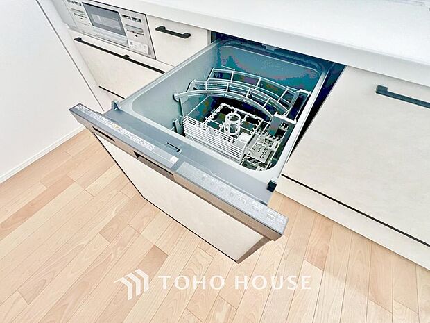 通常の手洗いでは使用出来ないほど高温のお湯や高圧水流を使うことにより汚れを効果的に落とすことができる。殺菌効果が非常に高く哺乳瓶などを使う家庭で需要が高く大変便利。