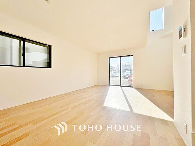 「寛ぎの空間リビング」毎日過ごす場所だからこそ、飽きのこないデザインが大事。本当に欲しい「寛げる空間」を実感して頂けます。