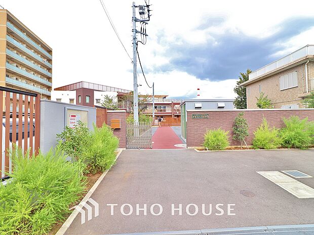 伊興すみれ保育園 257m