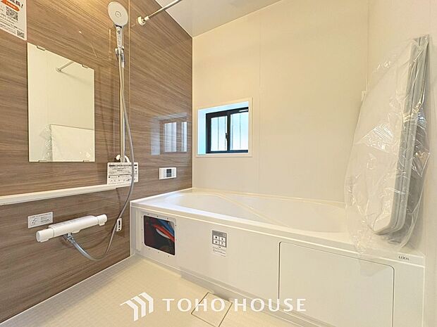 「一日の疲れをリフレッシュ。快適バスルーム。」癒しの空間バスルームです。天気に左右されずに洗濯物を乾かせる、浴室乾燥機・オートバス機能付きです。