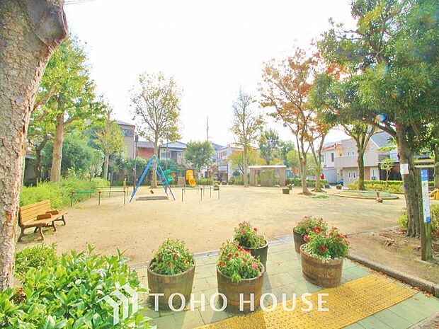 南小岩二丁目公園　まで約224m。