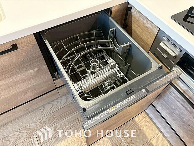 通常の手洗いでは使用出来ないほど高温のお湯や高圧水流を使うことにより汚れを効果的に落とすことができる。殺菌効果が非常に高く哺乳瓶などを使う家庭で需要が高く大変便利。