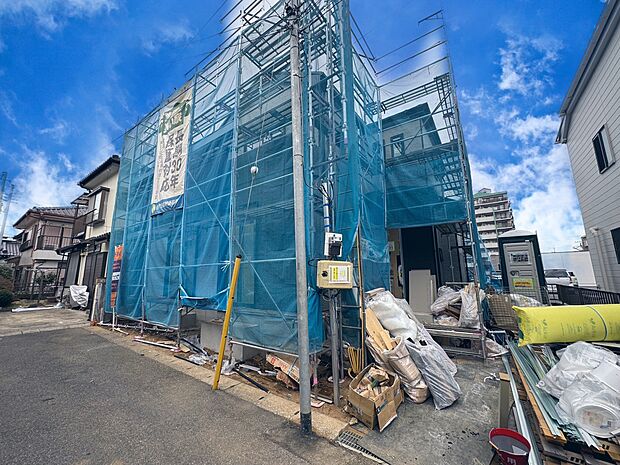 「外観」忙しく過ぎゆく日常を置き去るほど、ゆったりした時間が流れる住環境です。「快適」は「家」と「街」と「環境」が調和した時に訪れるのだと改めて感じさせてくれます。