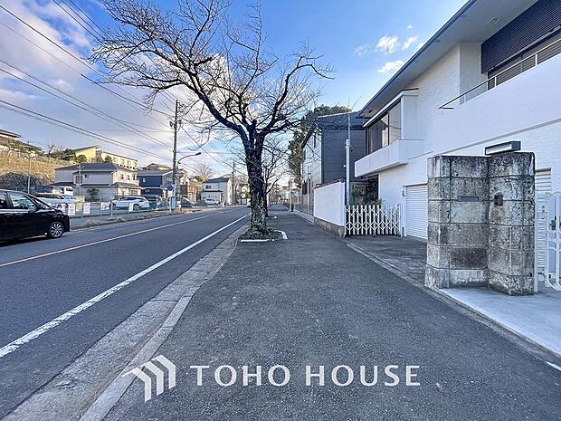 「前面道路」東側16m公道