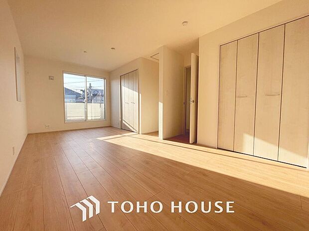 「フレキシブルに使えます」家族構成によって、将来的に2部屋に分けてお使い頂けます。時が経ち、ニーズが変わってもフレキシブルに活用頂けます。