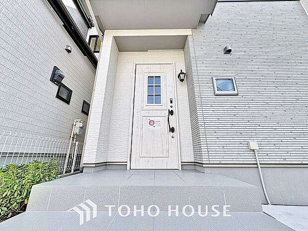 「ダブルロックドアの玄関」