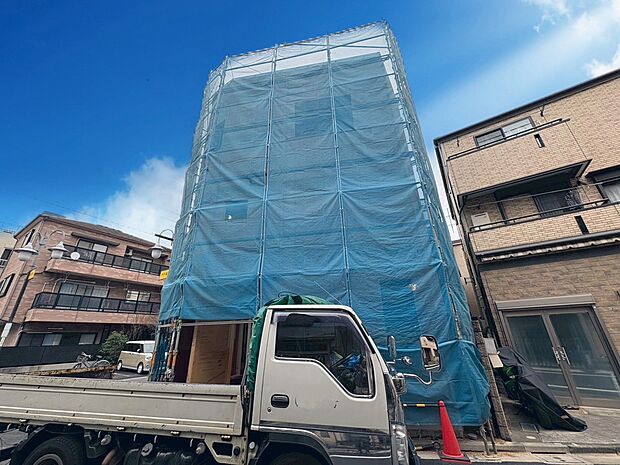 「外観」忙しく過ぎゆく日常を置き去るほど、ゆったりした時間が流れる住環境です。「快適」は「家」と「街」と「環境」が調和した時に訪れるのだと改めて感じさせてくれます。