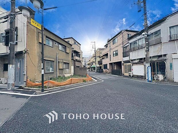 「外観」忙しく過ぎゆく日常を置き去るほど、ゆったりした時間が流れる住環境です。「快適」は「家」と「街」と「環境」が調和した時に訪れるのだと改めて感じさせてくれます。