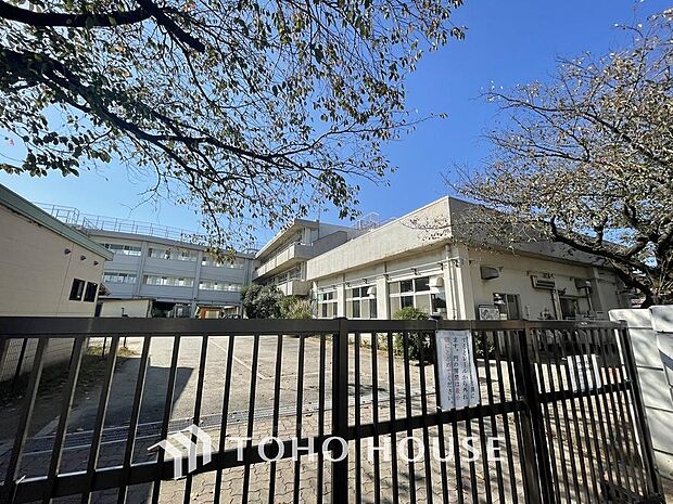 市川市立 若宮小学校まで約307m。